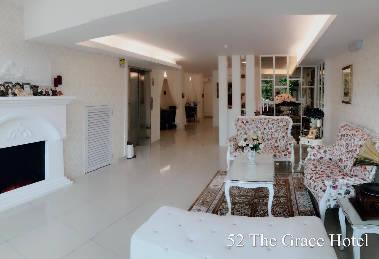 52 The Grace Hotel Muar Exterior photo